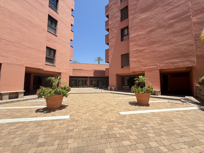 Image No.29-3 Bed Apartment for sale