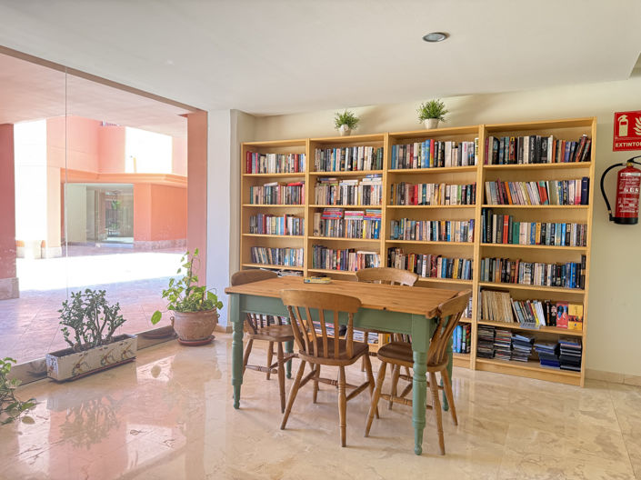 Image No.35-3 Bed Apartment for sale