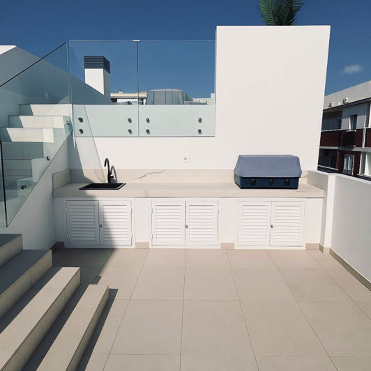 Image No.50-2 Bed Property for sale