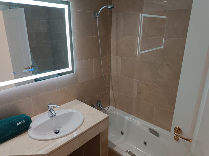 Image No.31-2 Bed Apartment for sale