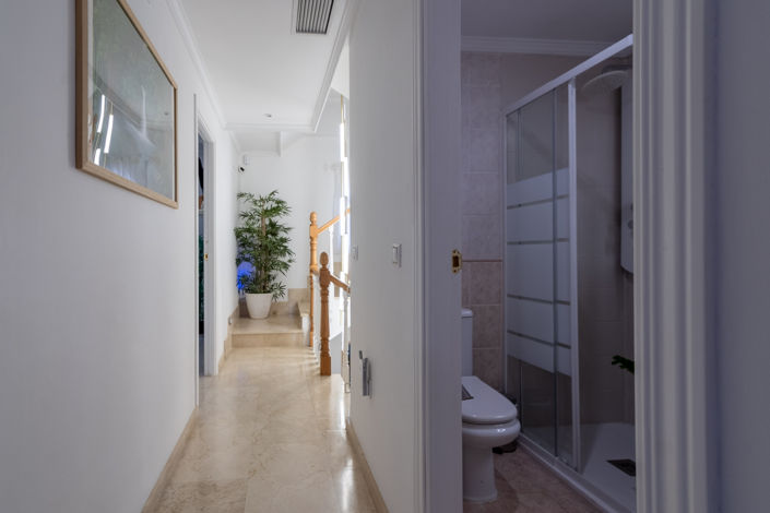 Image No.19-4 Bed Townhouse for sale