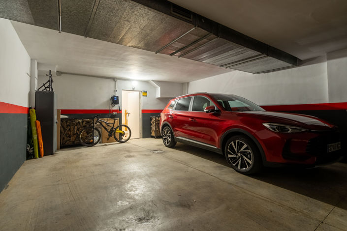 Image No.32-4 Bed Townhouse for sale