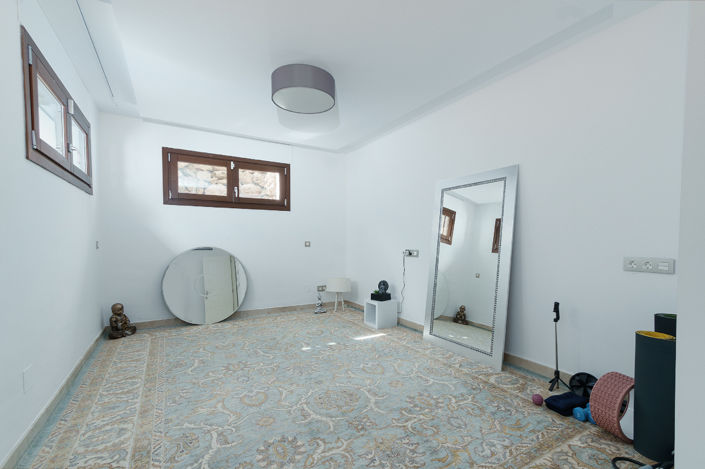 Image No.29-3 Bed Townhouse for sale