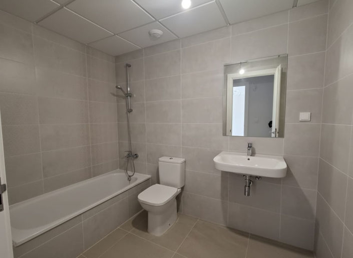 Image No.8-Propriété de 2 chambres à vendre à Estepona