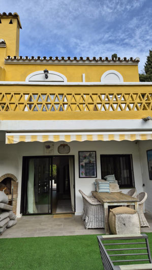 Image No.9-2 Bed Townhouse for sale