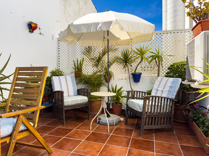 Image No.35-2 Bed Property for sale