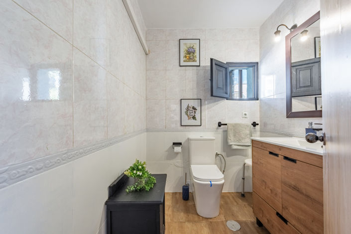 Image No.5-4 Bed Townhouse for sale