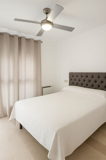 Image No.19-3 Bed Townhouse for sale