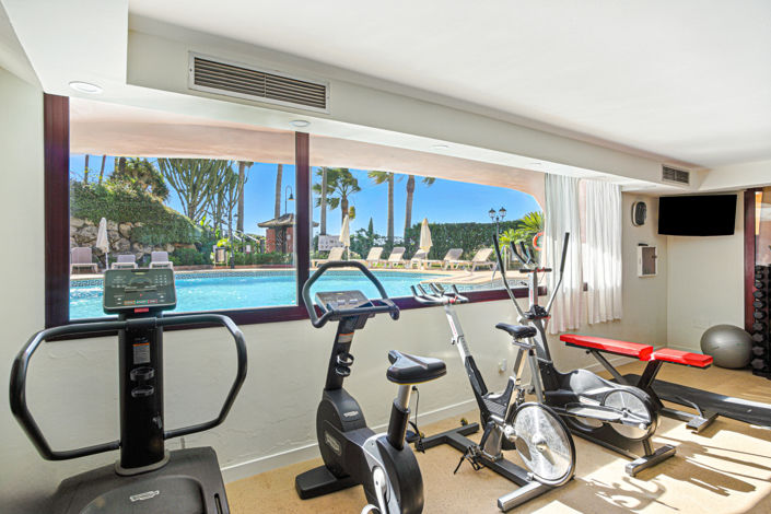 Image No.18-3 Bed Property for sale