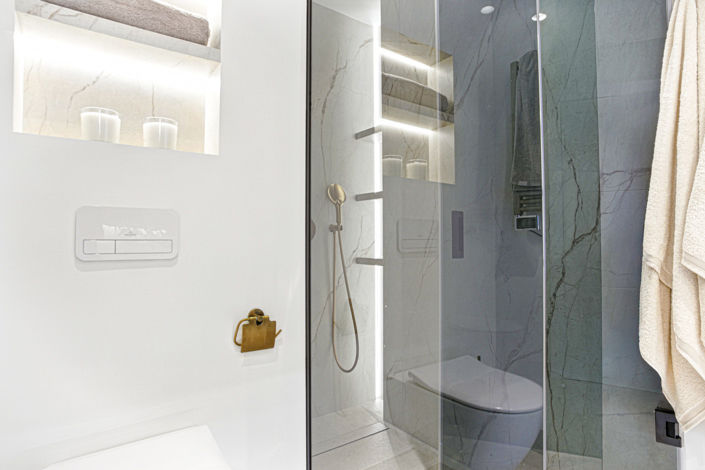 Image No.28-3 Bed Property for sale