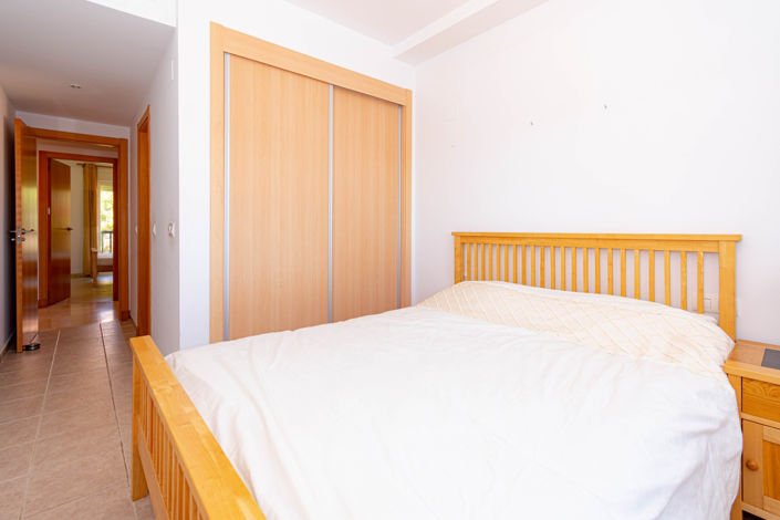 Image No.18-2 Bed Property for sale