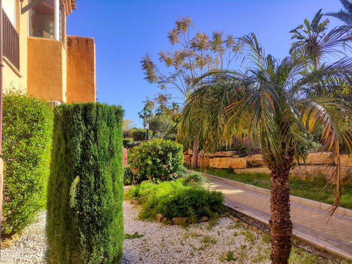 Image No.37-2 Bed Property for sale