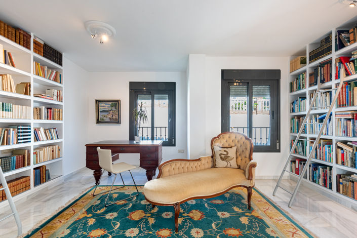 Image No.16-3 Bed House for sale