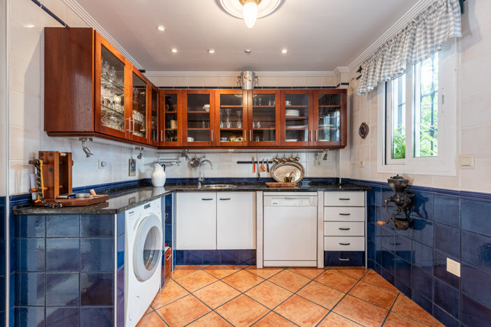 Image No.27-3 Bed House for sale