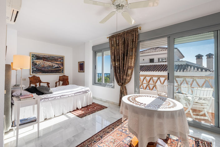 Image No.4-3 Bed House for sale