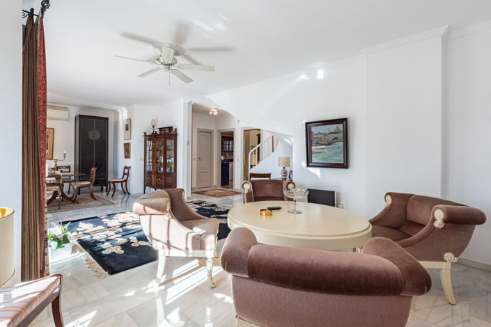 Image No.8-3 Bed House for sale