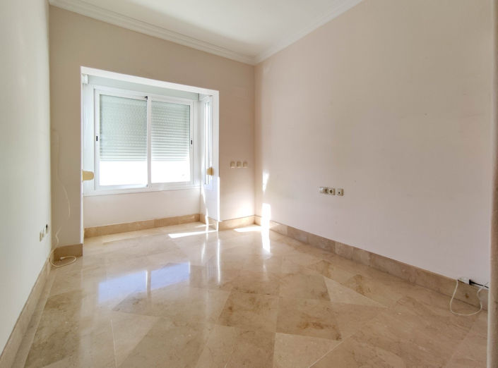 Image No.27-3 Bed Penthouse for sale