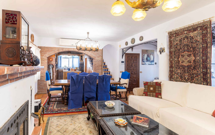 Image No.23-5 Bed House for sale