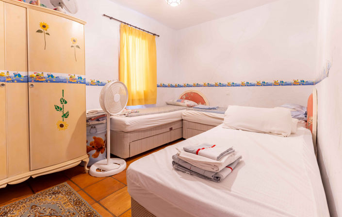 Image No.28-5 Bed House for sale