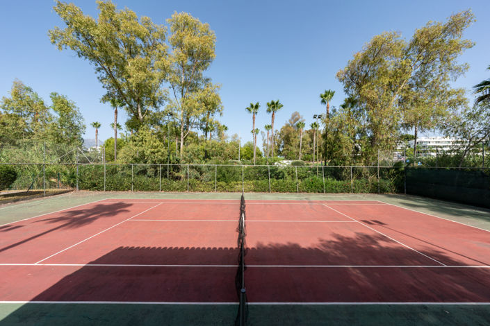 Image No.31-3 Bed Property for sale