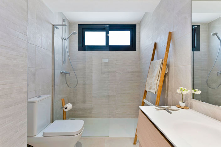 Image No.15-2 Bed Apartment for sale