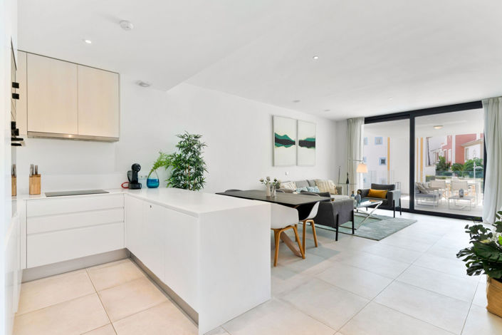 Image No.6-2 Bed Apartment for sale