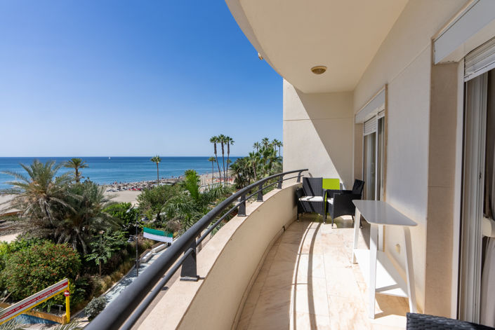 Image No.11-3 Bed Flat for sale