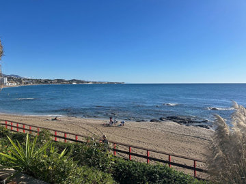 b98le8d7m9k3degpefzhs0lif8u4xzvzhwxtmggyekxx9