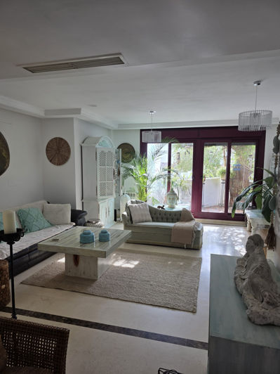 Image No.3-3 Bed Property for sale