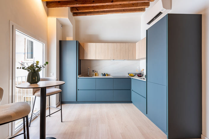 Image No.11-2 Bed Property for sale