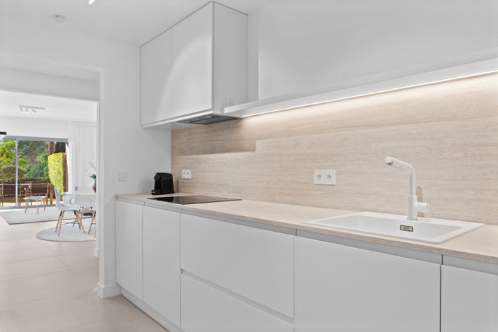 Image No.7-2 Bed Property for sale