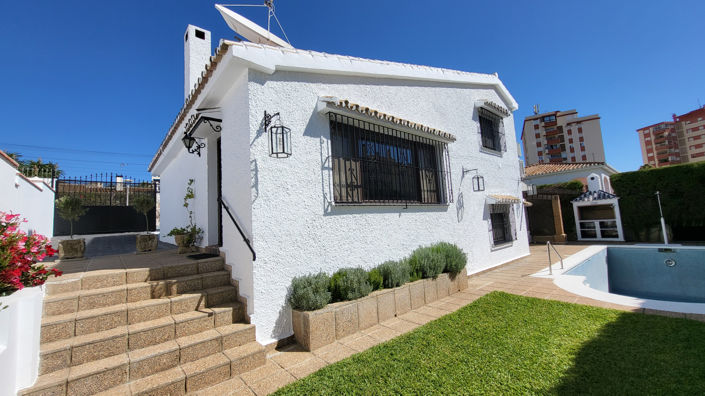 Image No.7-3 Bed Villa for sale