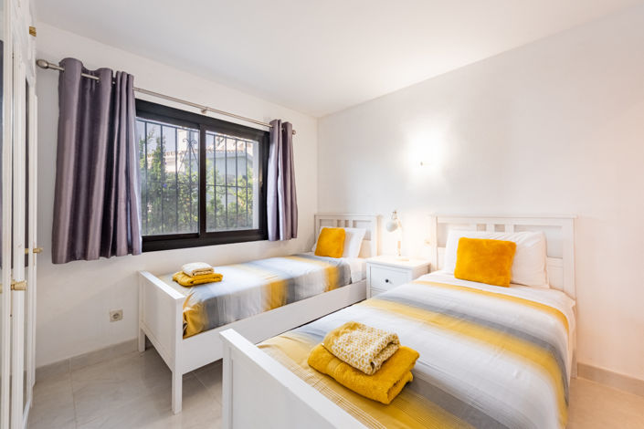 Image No.14-2 Bed Property for sale