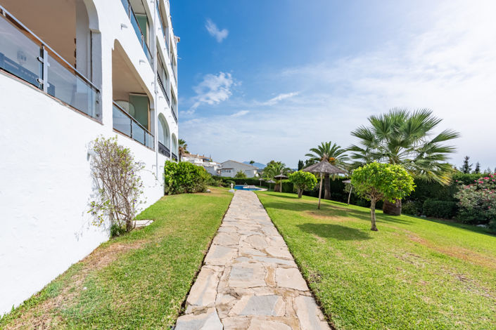 Image No.18-2 Bed Property for sale