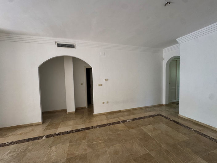 Image No.25-2 Bed Apartment for sale