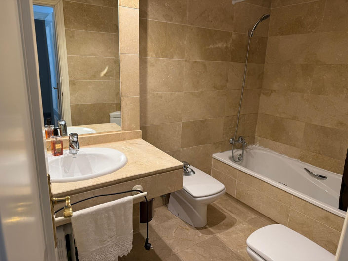 Image No.11-2 Bed Apartment for sale