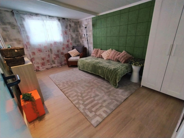 Image No.37-4 Bed Townhouse for sale