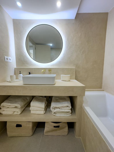 Image No.21-3 Bed Apartment for sale