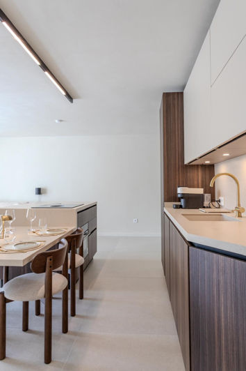 Image No.8-3 Bed Apartment for sale