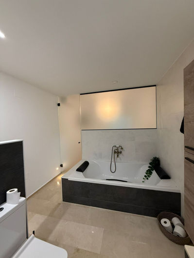 Image No.15-2 Bed Apartment for sale