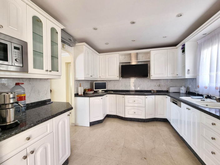 Image No.13-5 Bed Villa for sale