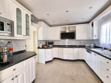 b98le8d7m9k3degpefzhs0lif8u4xzvzhwxtmggyekxx9