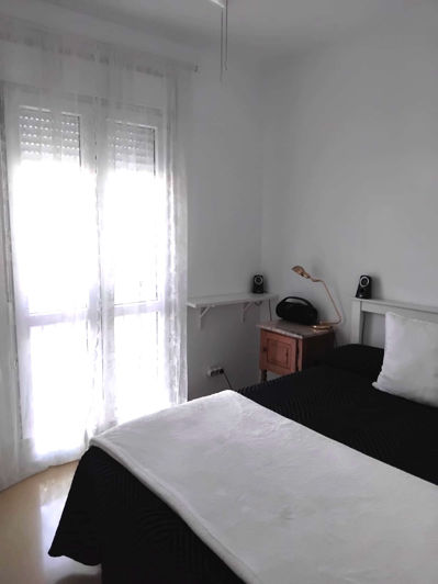 Image No.17-3 Bed Apartment for sale