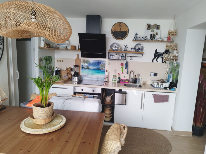 Image No.2-4 Bed House for sale