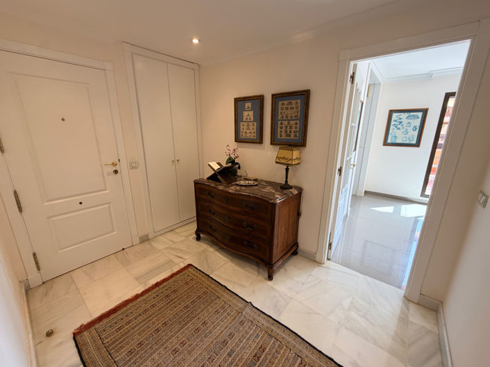 Image No.11-4 Bed Property for sale