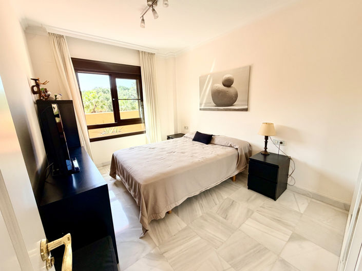 Image No.12-4 Bed Property for sale