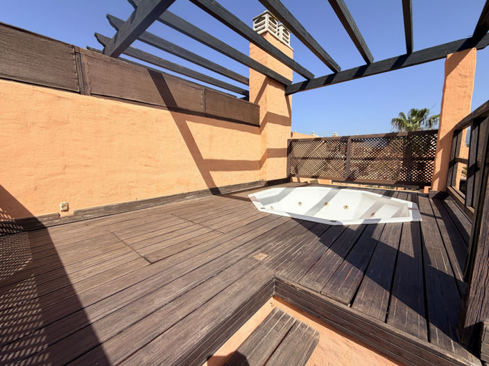 Image No.18-4 Bed Property for sale