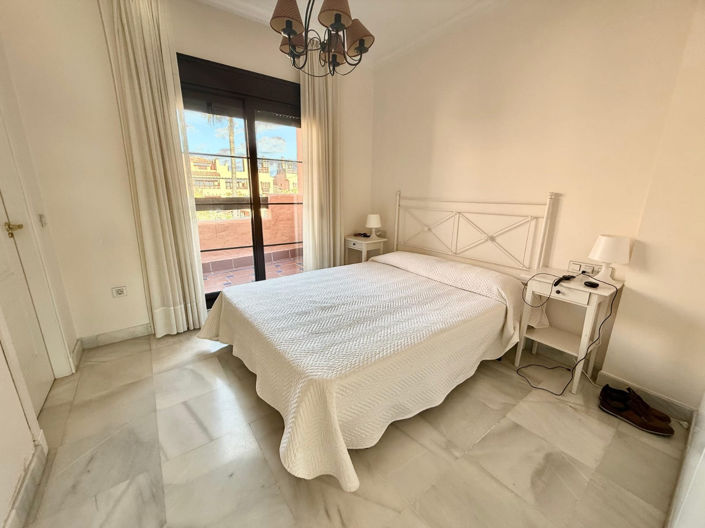 Image No.23-5 Bed Property for sale