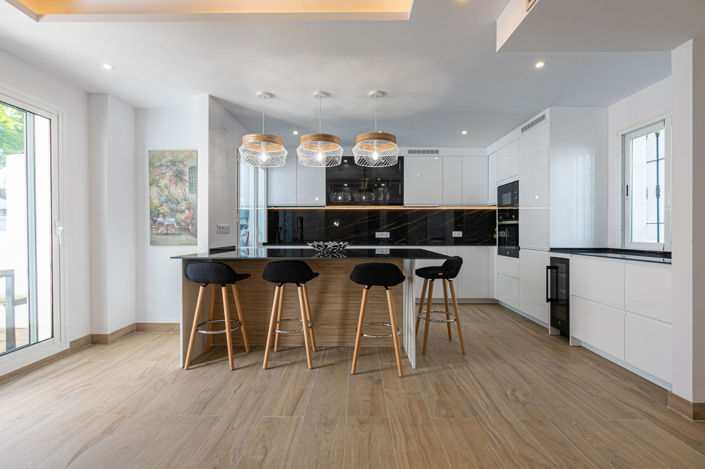 Image No.20-3 Bed Apartment for sale