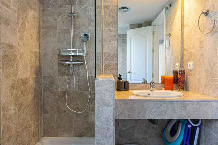 Image No.35-3 Bed Apartment for sale